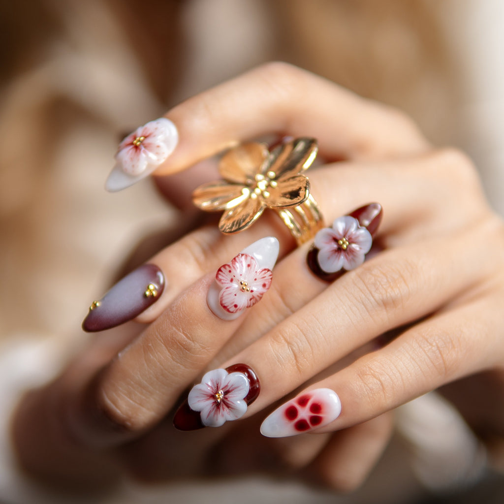 Fleur de Prune Écarlate